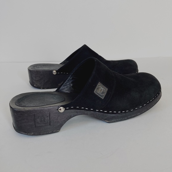 Authentic Black Suede Chanel Classic Clog 38 - Picture 6 of 10